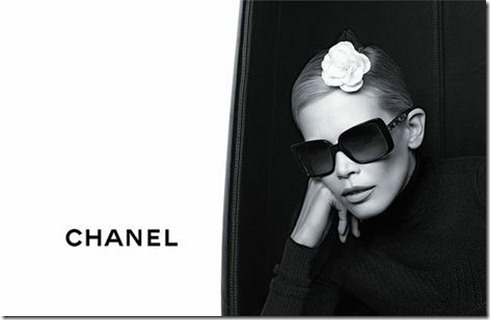 Claudia-Schiffer-Chanel-Eyewear1